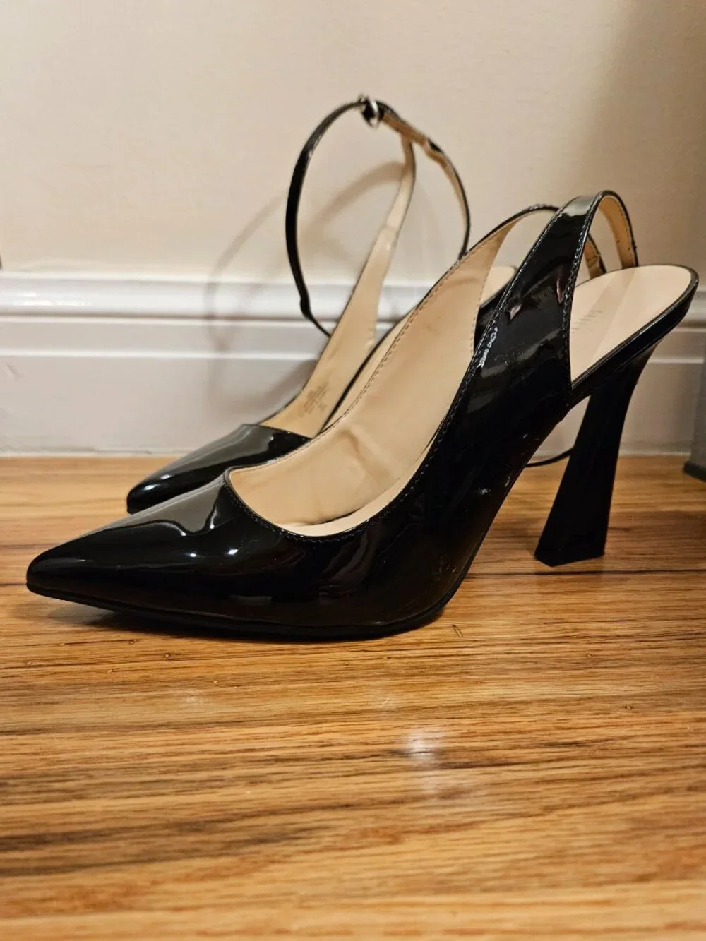 Nine West Black Patent Leather Stiletto Size 10